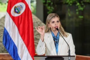 Laura Fernández molesta por críticas a sus recientes declaraciones sobre la dictadura sandinista en Managua